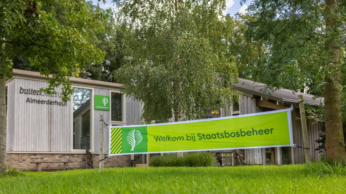 Vergaderen in Buitencentrum Almeerderhout